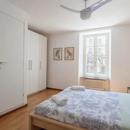 Vicolo Apartment, 2bdr, 2,5 Bth, Aircondo, Pedestrian Centre, Private Parking 600mt Far, Easy To Train And Ferries, Life Appartement *