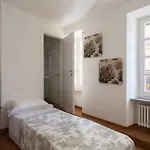شقة 