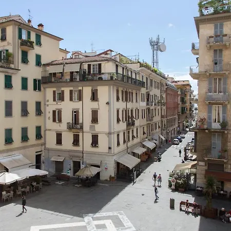 Appartement Vicolo Apartment, 2bdr, 2,5 Bth, Aircondo, Pedestrian Centre, Private Parking 600mt Far, Easy To Train And Ferries, Life